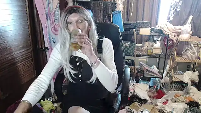 Ombeline1 online show from 09-11-25, 07:52