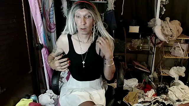 Ombeline1 online show from 09-24-25, 12:58