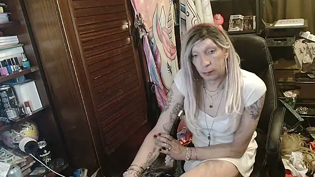 Ombeline1 online show from 04-15-26, 01:12