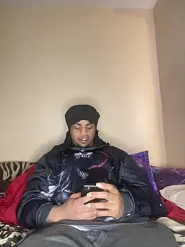 Snapshot of Elgrazonamor chatting on 12-13-24, 07:43 Elgrazonamor online show from 12-13-24, 07:43