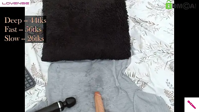 Snapshot of Hot_Candy_ chatting on 02-28-25, 04:31 Hot Candy online show from 02-28-25, 04:31