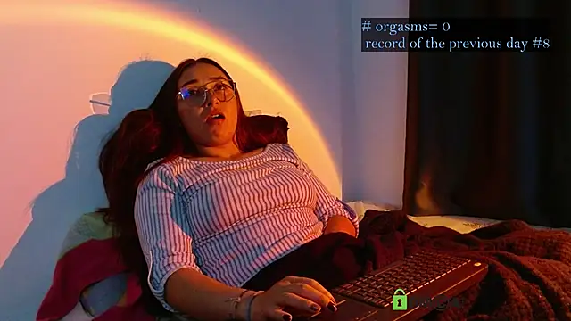 Hot Candy  online show from 10-20-25, 04:13