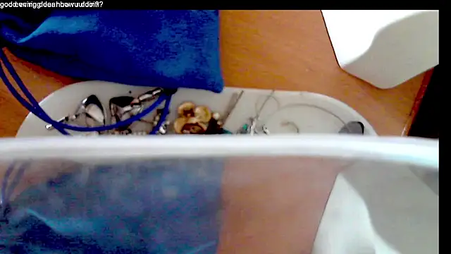 Snapshot of hornymommy69_ chatting on 09-28-25, 10:42 hornymommy69 online show from 09-28-25, 10:42