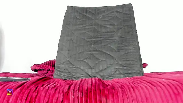 Snapshot of mariana_preciado chatting on 02-20-25, 07:45 mariana preciado online show from 02-20-25, 07:45