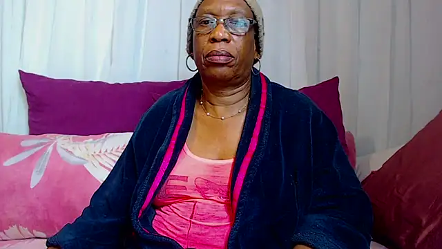 Snapshot of Freakyassnwildx chatting on 09-30-25, 05:40 Freakyassnwildx online show from 09-30-25, 05:40