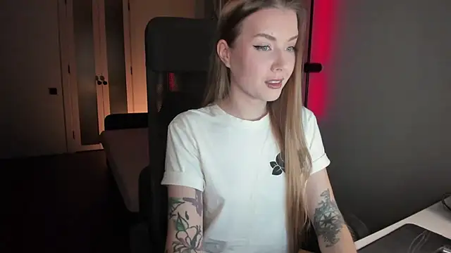 Midnight Mi online show from 09-24-25, 03:15