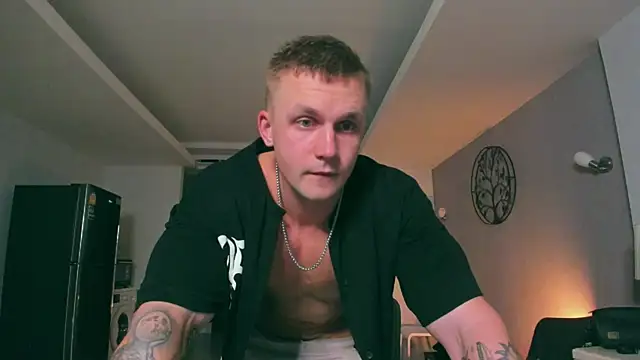 Samuel Andrew online show from 09-19-25, 03:41