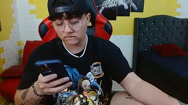 isabeautyx19 online show from 01-15-26, 04:17