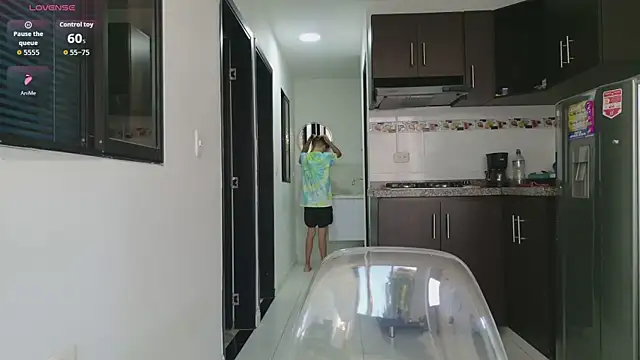 grey   27 online show from 04-12-26, 11:48