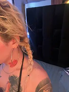 Bonnie vega online show from 10-08-25, 09:12