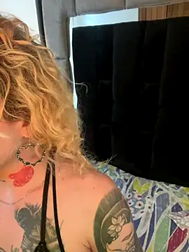 Bonnie vega online show from 11-15-25, 08:49