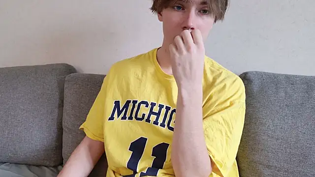 callmenineoneseven online show from 10-13-25, 07:52