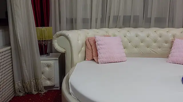 NinaCrystal1 online show from 02-20-25, 05:55