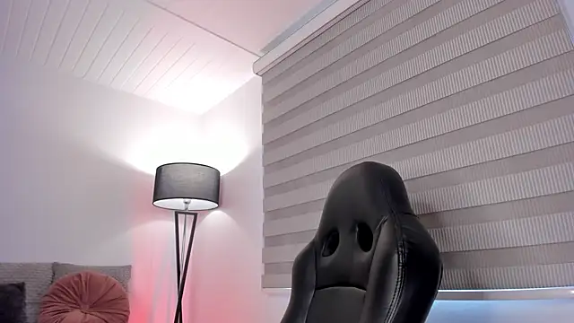 Snapshot of vico_sweety chatting on 11-11-25, 01:55 vico sweety online show from 11-11-25, 01:55