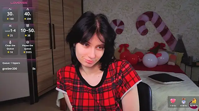 JulisSweet online show from 12-20-25, 08:10