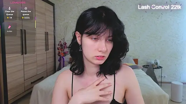 JulisSweet online show from 04-13-26, 06:30