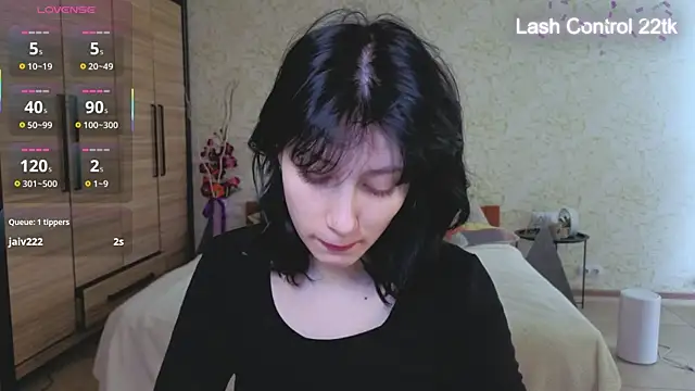 JulisSweet online show from 04-14-26, 06:30