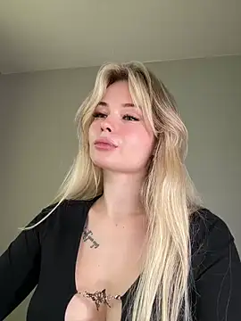 Vladamais online show from 01-28-25, 01:05