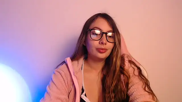 lalawhitte online show from 12-22-25, 12:13