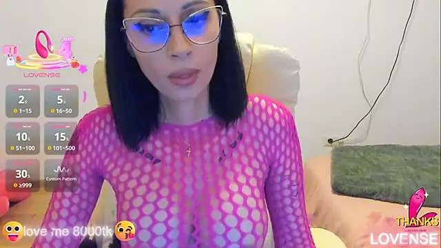 Snapshot of kissnicol32 chatting on 11-03-25, 05:25 kissnicol32 online show from 11-03-25, 05:25