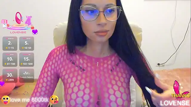 Snapshot of kissnicol32 chatting on 11-23-25, 06:52 kissnicol32 online show from 11-23-25, 06:52