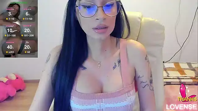 kissnicol32 online show from 05-28-26, 04:26