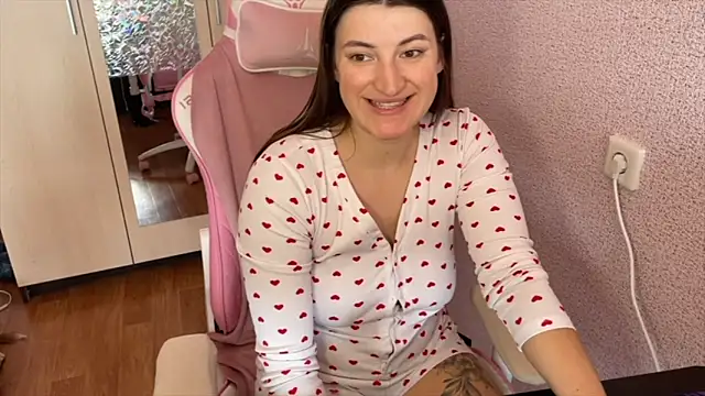 Katrin  kiss online show from 03-08-26, 10:41