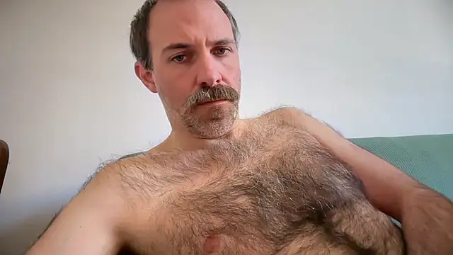 Brianjonest online show from 04-08-26, 11:54