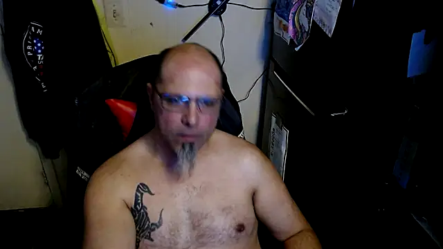 KrazyLegz online show from 04-20-26, 10:22