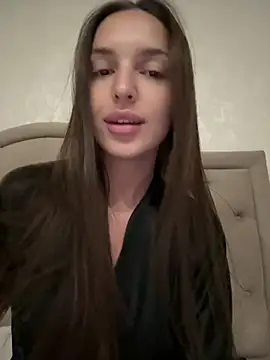 BellaHalles online show from 03-04-25, 08:27