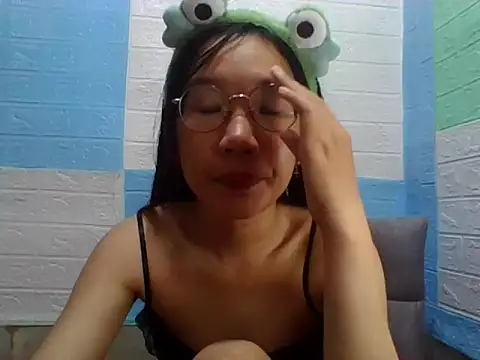 Snapshot of Nanoko chatting on 09-29-25, 11:04 Nanoko online show from 09-29-25, 11:04