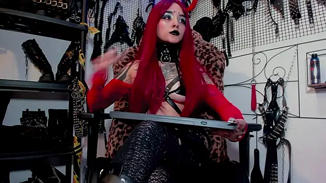 Agatha BDSM online show from 12-11-24, 07:36