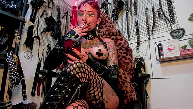 Agatha BDSM online show from 12-30-24, 10:23