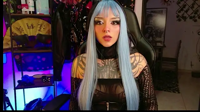 Snapshot of Agatha_BDSM chatting on 05-11-26, 08:39 Agatha BDSM online show from 05-11-26, 08:39