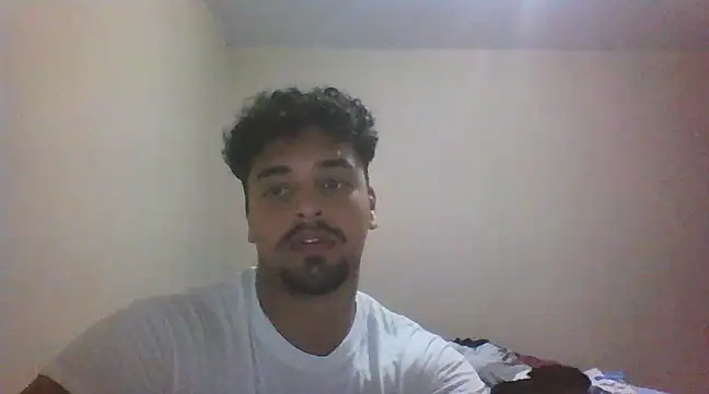 Snapshot of Xcumshot33 chatting on 02-19-25, 12:14 Xcumshot33 online show from 02-19-25, 12:14