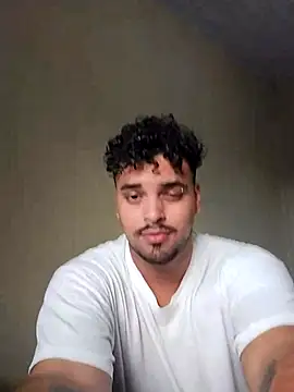 Snapshot of Xcumshot33 chatting on 02-27-25, 08:42 Xcumshot33 online show from 02-27-25, 08:42