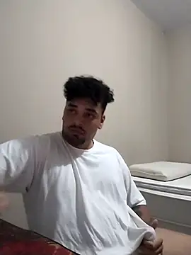 Snapshot of Xcumshot33 chatting on 03-11-25, 12:44 Xcumshot33 online show from 03-11-25, 12:44