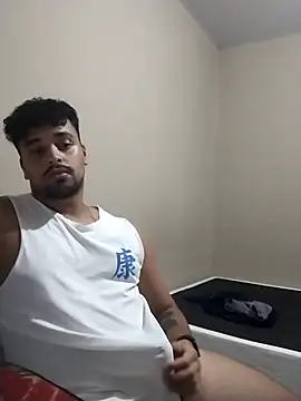 Snapshot of Xcumshot33 chatting on 03-18-25, 03:31 Xcumshot33 online show from 03-18-25, 03:31