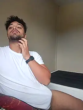 Snapshot of Xcumshot33 chatting on 03-18-25, 12:25 Xcumshot33 online show from 03-18-25, 12:25