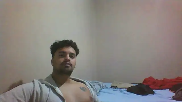 Snapshot of Xcumshot33 chatting on 09-17-25, 04:25 Xcumshot33 online show from 09-17-25, 04:25