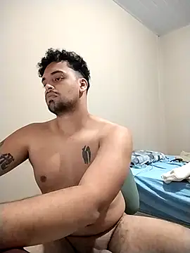 Snapshot of Xcumshot33 chatting on 09-18-25, 10:01 Xcumshot33 online show from 09-18-25, 10:01