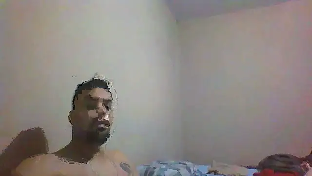 Snapshot of Xcumshot33 chatting on 09-23-25, 03:20 Xcumshot33 online show from 09-23-25, 03:20