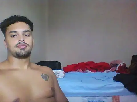 Snapshot of Xcumshot33 chatting on 02-03-26, 04:45 Xcumshot33 online show from 02-03-26, 04:45