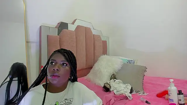 LoveQueen2 online show from 02-01-25, 11:43