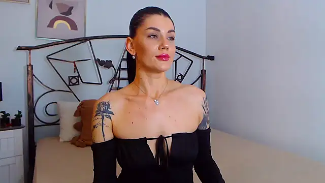 YvonneEverlee online show from 12-14-24, 11:34