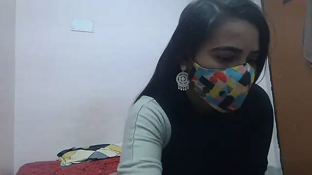 Snapshot of wildbabes chatting on 12-31-24, 10:01 wildbabes online show from 12-31-24, 10:01