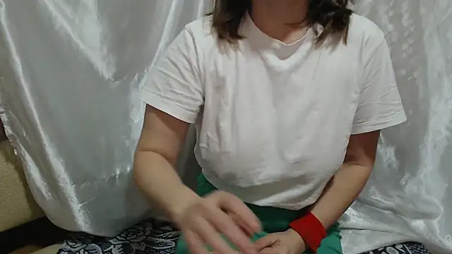 Burberrry  online show from 02-13-26, 04:52