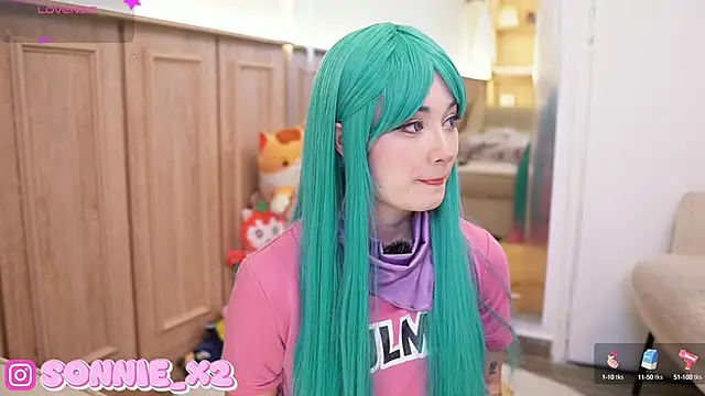 Snapshot of Sonnie_ chatting on 01-06-25, 11:40 Sonnie online show from 01-06-25, 11:40