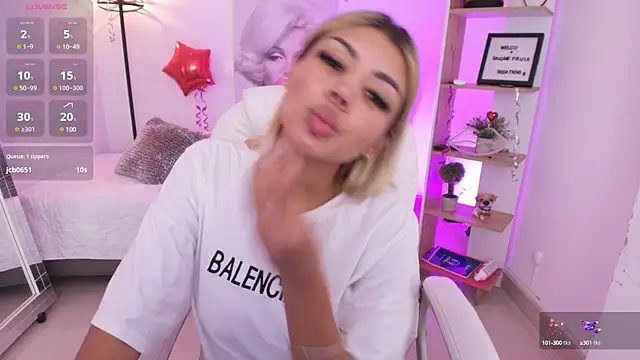 Snapshot of SALOOMEE__ chatting on 02-18-25, 11:55 SALOOMEE online show from 02-18-25, 11:55