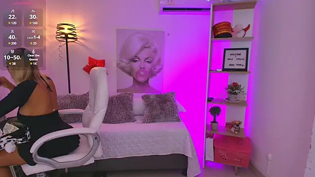 Snapshot of SALOOMEE__ chatting on 03-13-25, 11:51 SALOOMEE online show from 03-13-25, 11:51